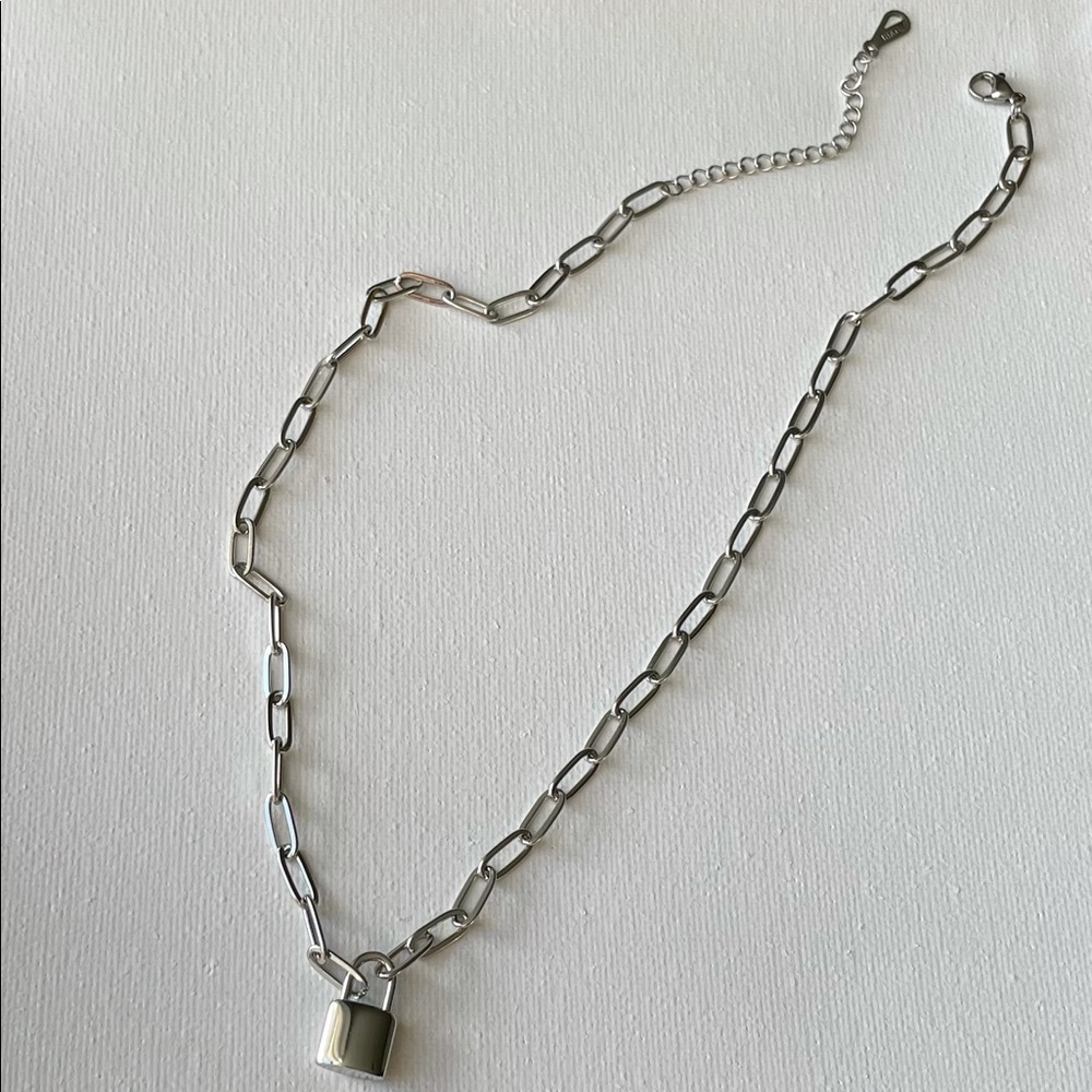 Link Chain Padlock Necklace - Picture 4 of 4